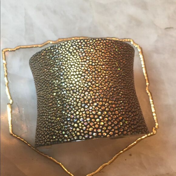 A FAVORITE Fall Cuff!! - Picture 1 of 6